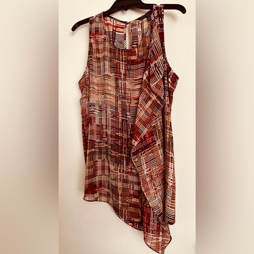 WHBM sleeveless tunic blouse with front ruffle. Beautiful !
